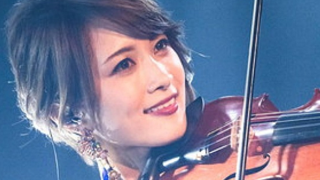 Ayasa バイオリン奏者の年齢や本名は コスプレ姿が可愛い ハルスタイル